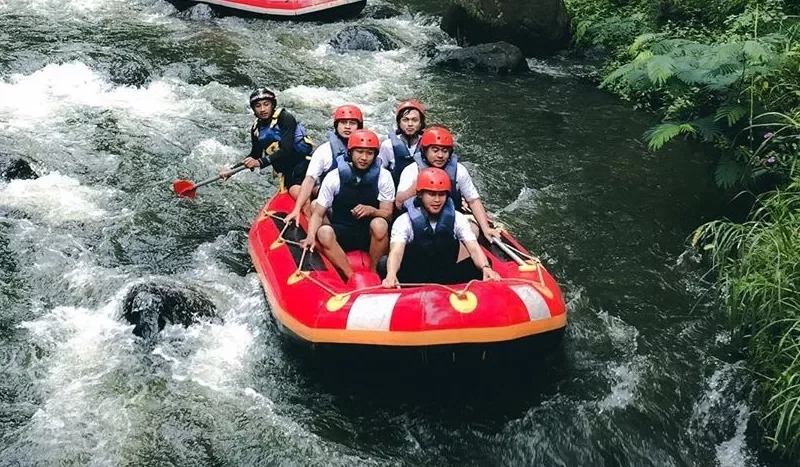 7-tips-memilih-eo-rafting-bandung-yang-aman-dan-profesional-68f6fa6d556fc